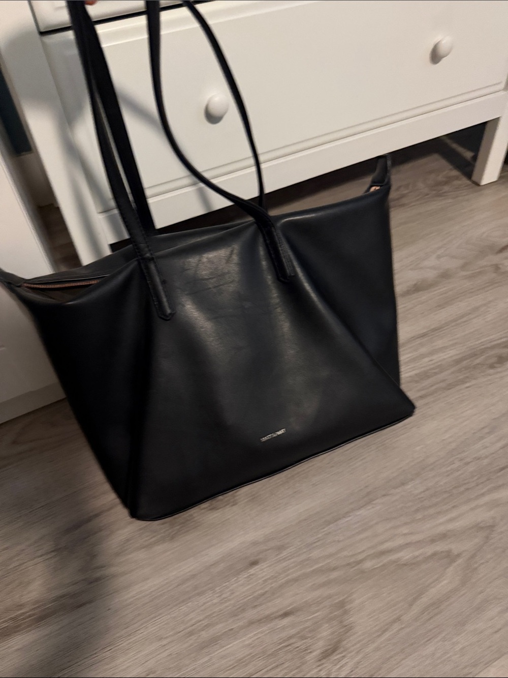 Minimalist Black Women's Leather Tote - Everyday Work Bag